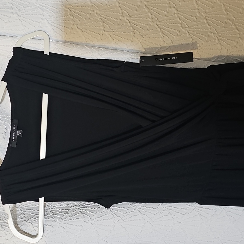 Tahari Elegant Black Sleeveless Jumpsuit - Picture 10 of 11